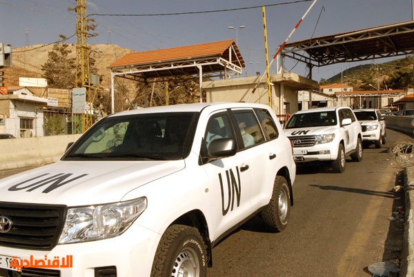 مفتشو نزع الأسلحة الكيميائية يدخلون سوريا عبر الحدود اللبنانية