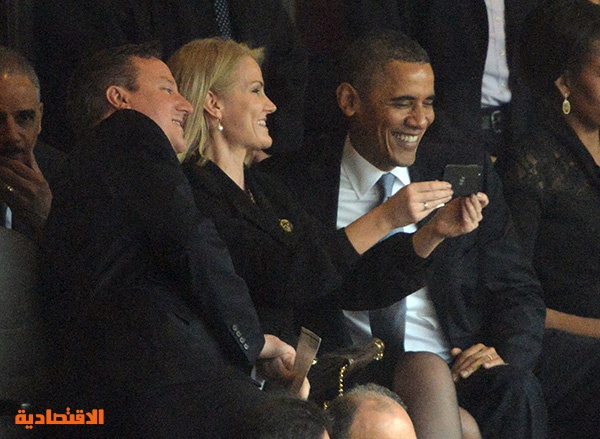 قصة مصورة : الغيرة تجبر أوباما على تغيير مقعده