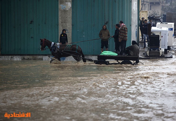 قصة مصورة : 64 مليون دولار خسائر غزة الناجمة عن العاصفة الثلجية