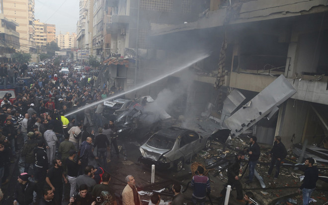 تفجير ضاحية بيروت يشعل القتال في طرابلس