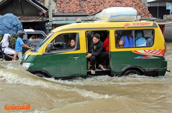قصة مصورة :جاكرتا تقوم بعملية استمطار فوق مياه البحر لإبعاد الأمطار عنها