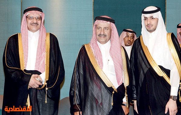 السيرة الذاتية للأمير مشهور بن عبد العزيز المرسال