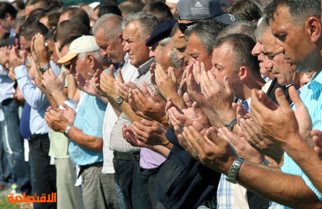 قصة مصورة : البوسنة تدفن 284 من ضحايا الحرب