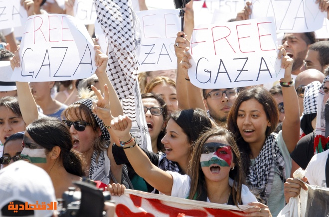 قصة مصورة : مظاهرات في كندا وبريطانيا وفرنسا تضامنا مع غزة