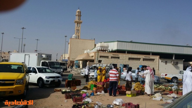 أمانة الرياض تضبط 4 منازل شعبيه لتخزين الادوية والسكراب في منفوحه