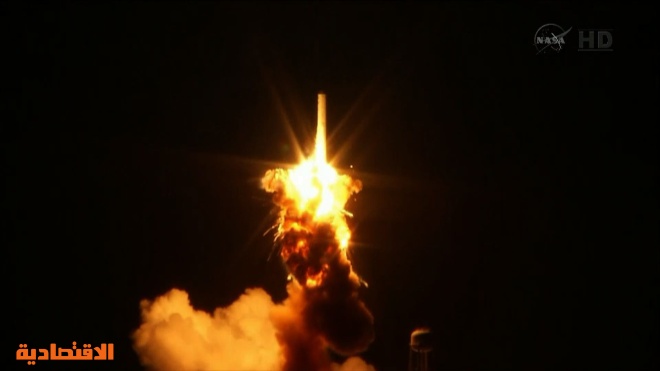 قصة مصورة : انفجار صاروخ يحمل مركبة فضائية تابعه لناسا