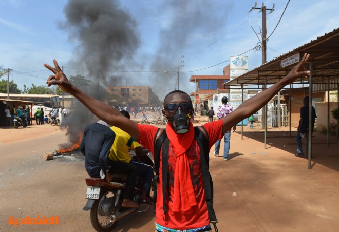اشتباكات في بوركينا فاسو اثناء احتجاجات على خطط الرئيس لتمديد حكمه