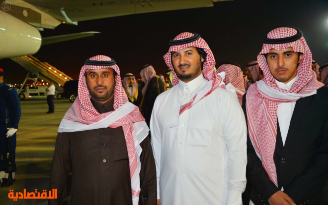 بالصور أبناء الأمير عبدالرحمن بن عبدالعزيز يستقبلون المعزين بالرياض صحيفة المواطن الإلكترونية