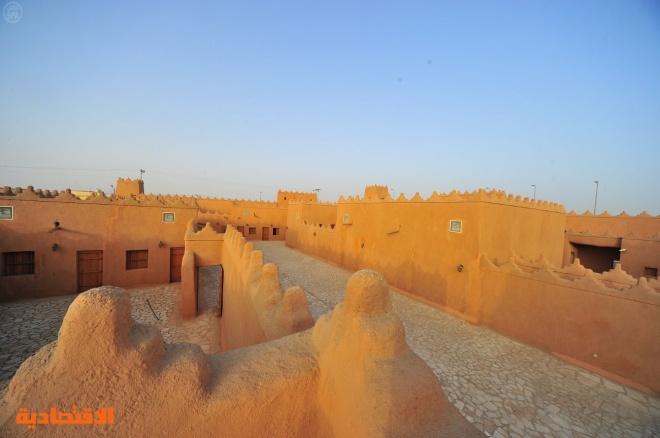 قصة مصورة: قصر الملك عبدالعزيز في وادي الدواسر بحلة جديدة بعد 107 أعوام