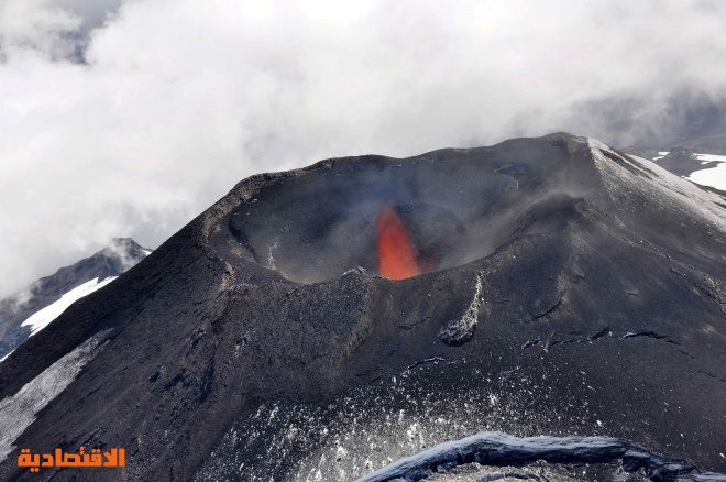 قصة مصورة: تشيلي حالة تأهب قصوى.. بركان "فياريكا" يستيقظ
