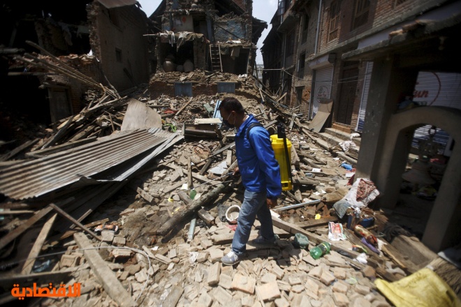 زلزال نيبال العنيف قتل أكثر من 7000 شخص