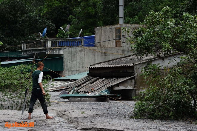 قصة مصورة: مصرع 22 شخصًا جراء الفيضانات في فيتنام