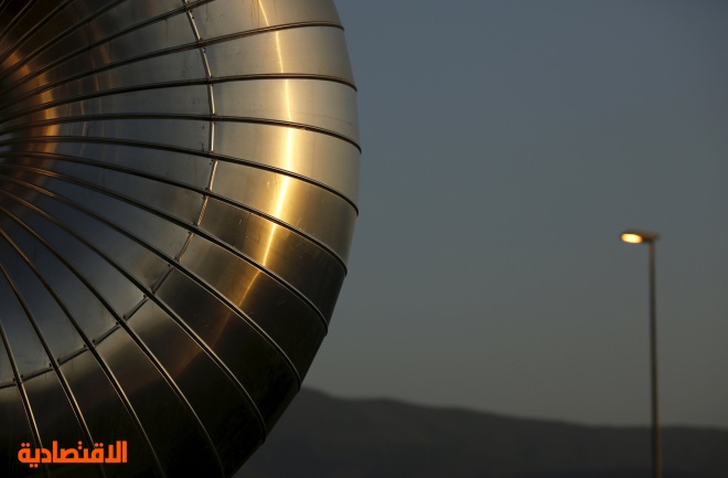 قصة مصورة: محطة لتوليد الطاقة الشمسية في أسبانيا.. ليلا ونهارا