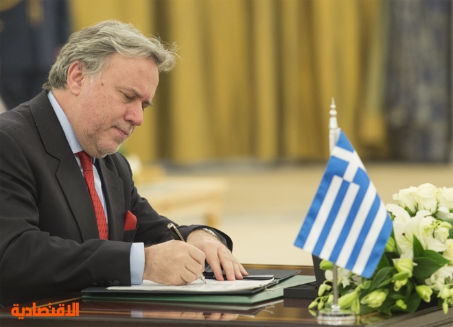الملك يعقد جلسة مباحثات مع رئيس اليونان ويشهدان توقيع مذكرات تفاهم