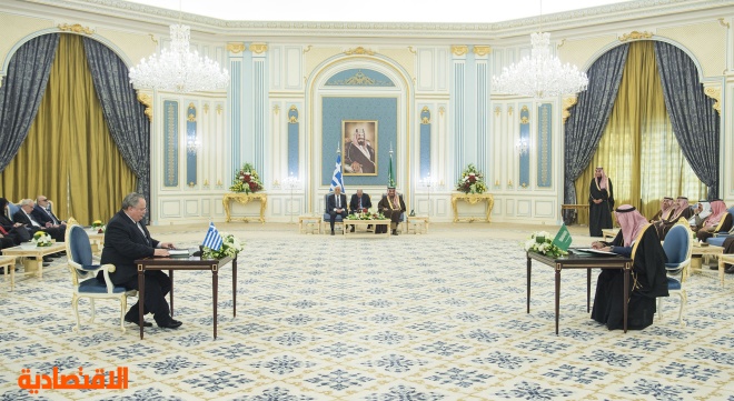 الملك يعقد جلسة مباحثات مع رئيس اليونان ويشهدان توقيع مذكرات تفاهم