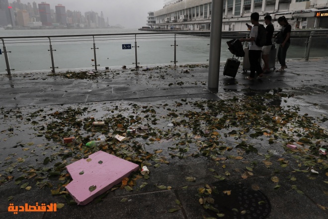 بعد إعصار "هاتو" المميت.. العاصفة المدارية "باخار" تضرب هونج كونج ومكاو