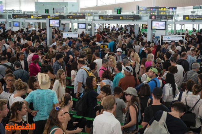 أزمة في مطار إل برات تضرب السياحة في برشلونة