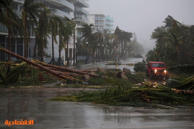 انقطاع الكهرباء عن 3 ملايين منزل وشركة في فلوريدا بسبب الإعصار إرما