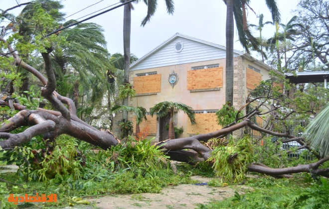 انقطاع الكهرباء عن 3 ملايين منزل وشركة في فلوريدا بسبب الإعصار إرما