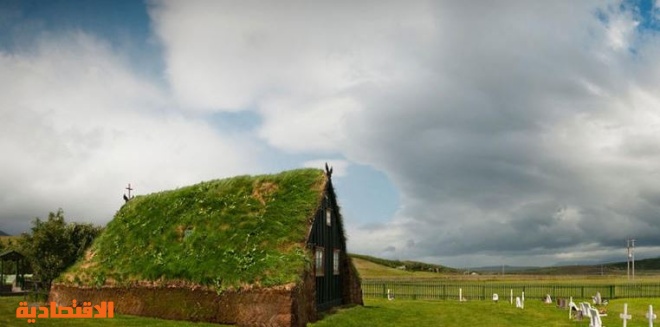 لماذا غطى الأيسلنديون منازلهم بالعشب والأتربة ؟
