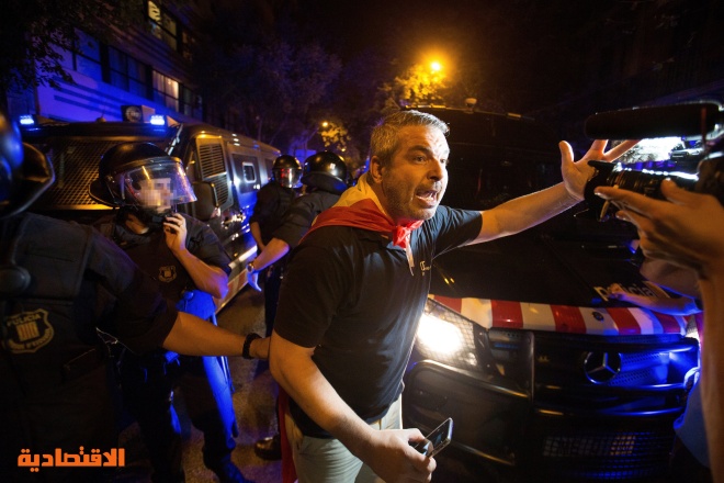 مدريد تقيل قائد شرطة اقليم كتالونيا