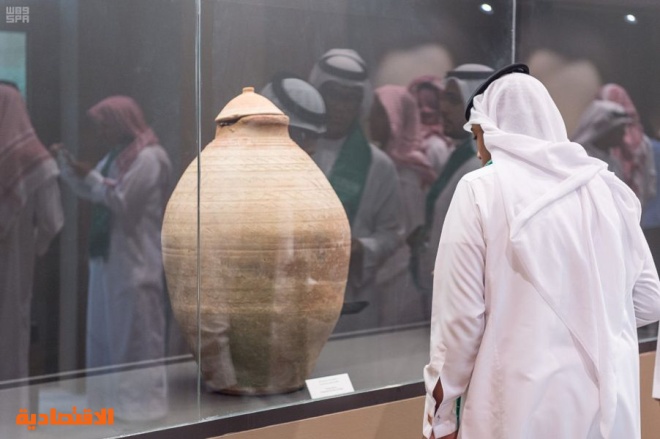 معرض (روائع الآثار السعودية) يجذب سكان الرياض وزوارها