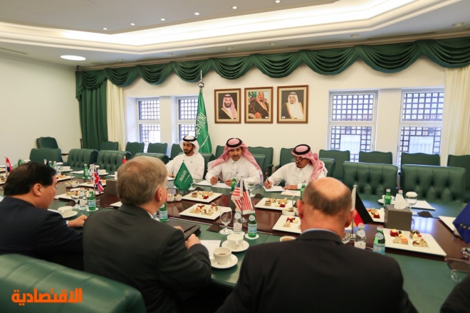 سفير خادم الحرمين لدى اليمن وسفير الإمارات لدى المملكة يلتقيان سفراء الدول الخمس دائمة العضوية في مجلس الأمن