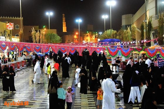 "ليالي رمضان" تجذب 130 ألف زائر إلى عنيزة 