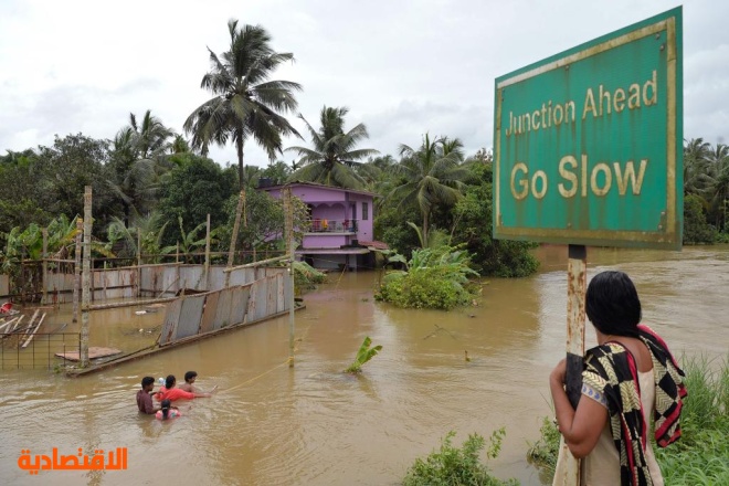 ارتفاع عدد قتلى فيضانات الهند إلى 324 قتيلا