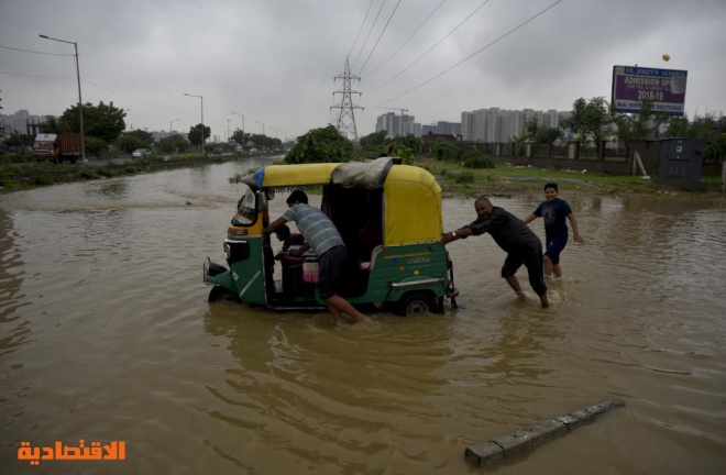 مقتل 24 وتشريد الآلاف جراء أمطار وانهيارات أرضية بولاية كيرالا الهندية