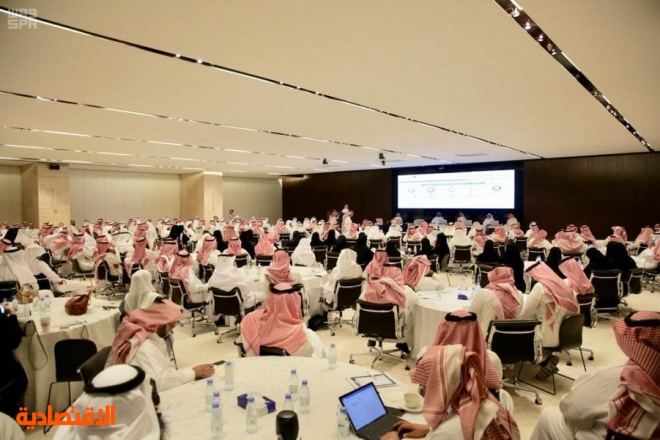 وزير العمل يؤكد أهمية تعزيز الشراكة والتكامل بين منظومة العمل وقطاع الأعمال في السعودية