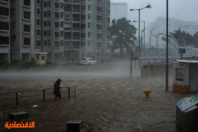 اقتراب إعصار قوي من هونج كونج والصين بعد اجتياح الفلبين
