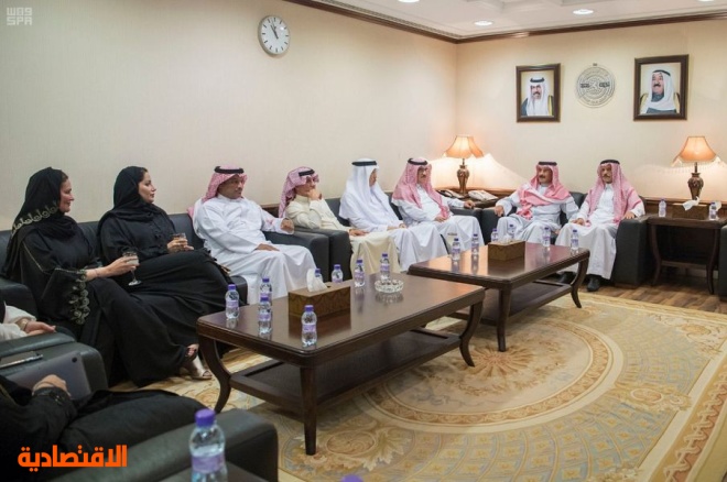 الوفد الإعلامي المرافق لولي العهد يزور مبنى وزارة الإعلام الكويتية ووكالة "كونا"
