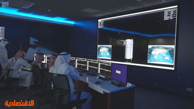   رصد القمران "سعودي سات 5" فوق سماء المملكة مع أول مرور لهما