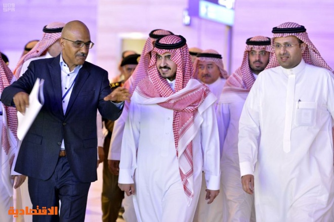 نائب أمير مكة يتفقد مطار الملك عبدالعزيز الدولي الجديد الذي سيتم تشغيله بالكامل قبل نهاية العام الحالي