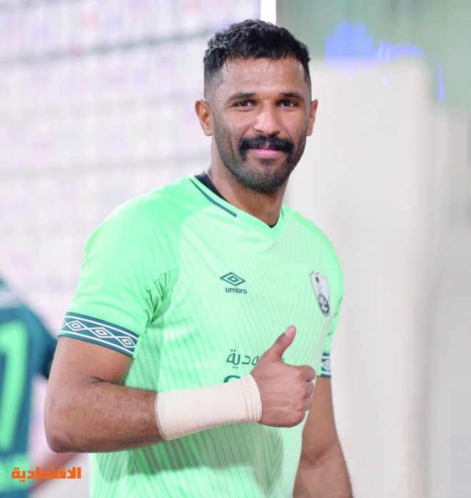 اللاعب محمد العويس