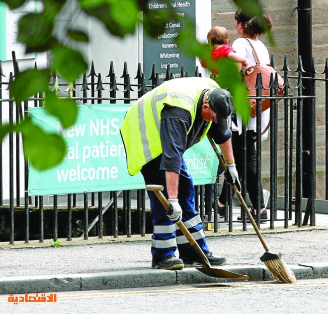 انعدام الحماية يقلق عمال النظافة الأجانب في بريطانيا