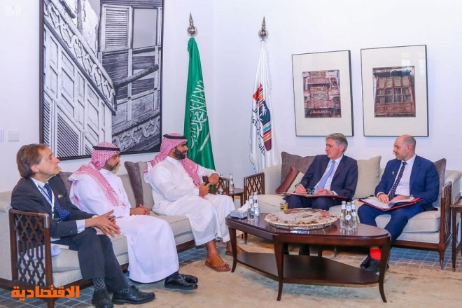 وزير الثقافة يبحث مع وزير الخزانة البريطاني خطط تطوير القطاع الثقافي السعودي