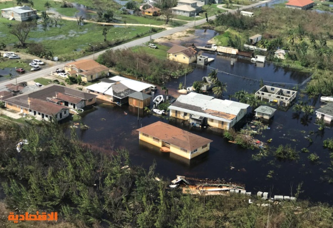 الإعصار دوريان يقترب من فلوريدا بعدما خلف أضرارا كبيرة في الباهاماس