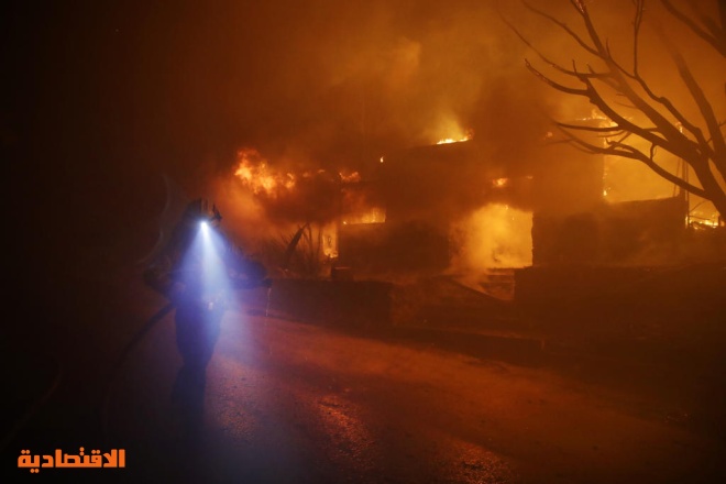 إعلان حالة الطوارئ في كاليفورنيا مع اشتداد الحرائق واتساعها