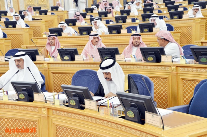 الشورى يجيز للموظف الحكومي العمل في التجارة والقطاع الخاص صحيفة الاقتصادية
