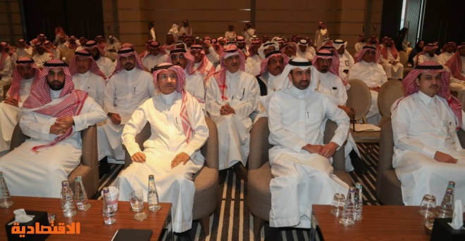الموارد البشرية لـ الاقتصادية ندرس آلية لتوطين المهن كافة استنادا إلى جاذبيتها وأعداد خريجي القطاع صحيفة الاقتصادية