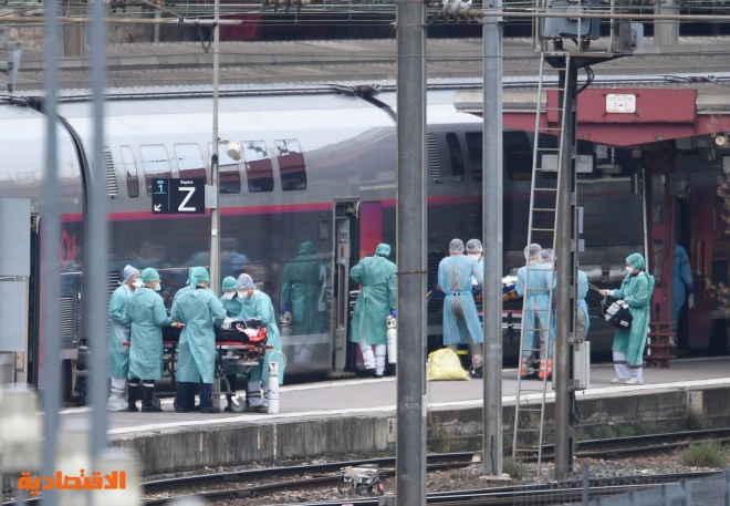    القطارات الفرنسية تنقل المصابين بفيروس كورونا بين المدن لعلاجهم 