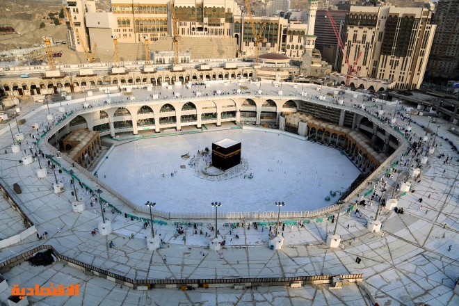 إغلاق الحرمين الشريفين بعد انتهاء صلاة العشاء وفتحهما قبل صلاة الفجر لتفادي كورونا صحيفة الاقتصادية