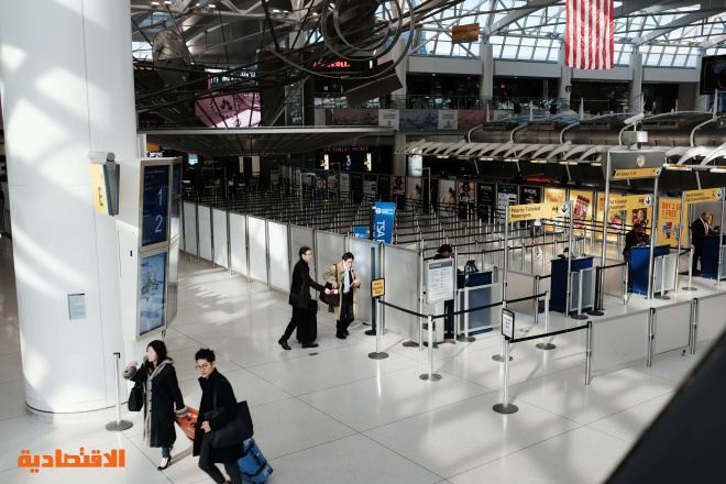  مطار جون كيندي في نيويورك أحد أكثر المطارات ازدحاما في العالم شبه خالٍ من المسافرين 