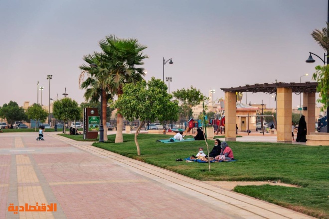 حدائق الأحياء متنفس العائلات للقاء وممارسة رياضة المشي صحيفة الاقتصادية