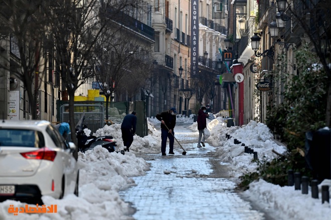 إسبانيا: خسائر العاصفة الثلجية في مدريد لا تقل عن 1.4 مليار يورو