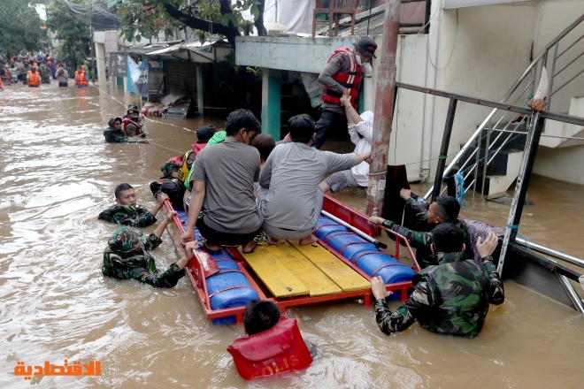 فيضانات عارمة تجتاح العاصمة الإندونيسية