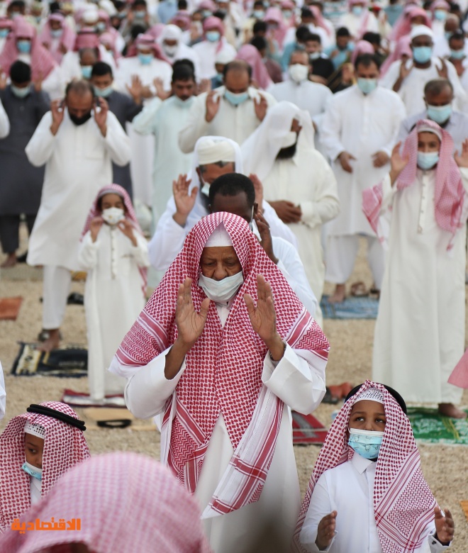 متى صلاه العيد في الرياض