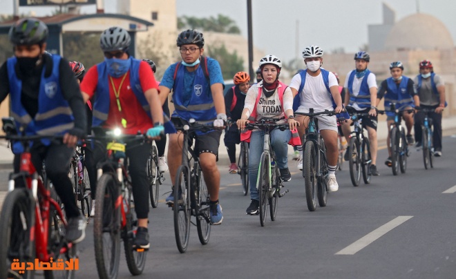 للحفاظ على الصحة واللياقة.. سعوديات يمارسن رياضة ركوب الدراجات